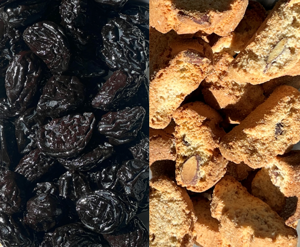 Image de pruneaux et biscuits secs.